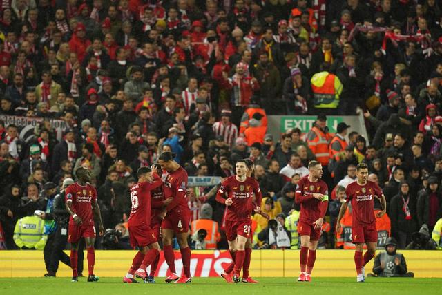 国王力克独行侠止6连败 恩比德37分76人4连胜