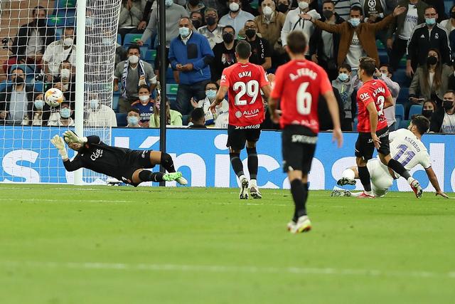 宫鲁鸣分管男篮备战工作 CBA恢复全员体测